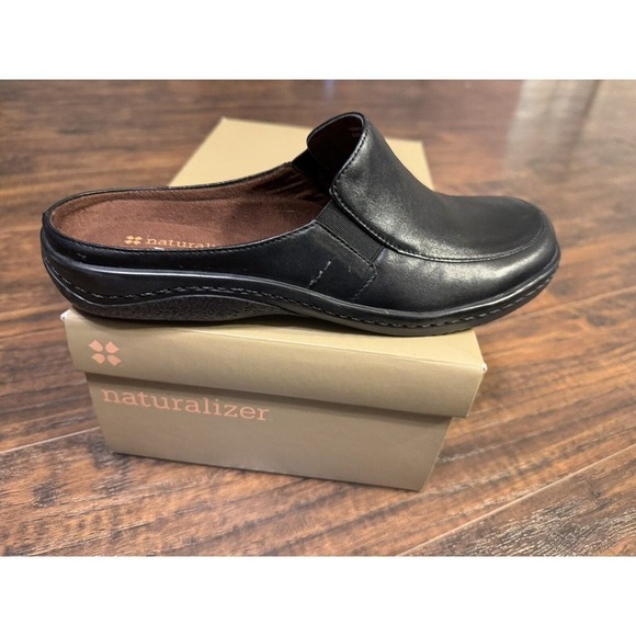 Naturalizer Moyer Slip On Comfort Women's Loafers Sz 5.5 M - Picture 1 of 7